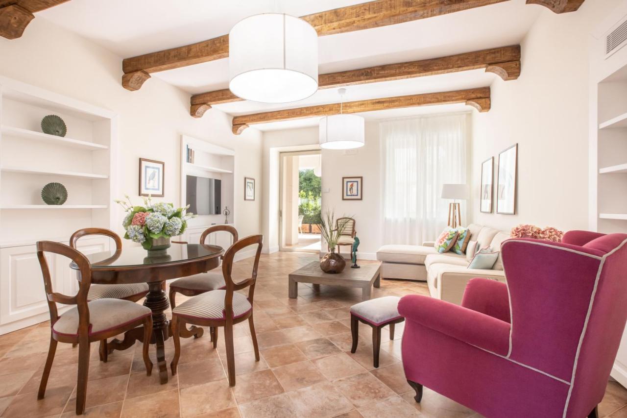 Country Life Relais Apartment มัสซาลูเบรนเซ ภายนอก รูปภาพ