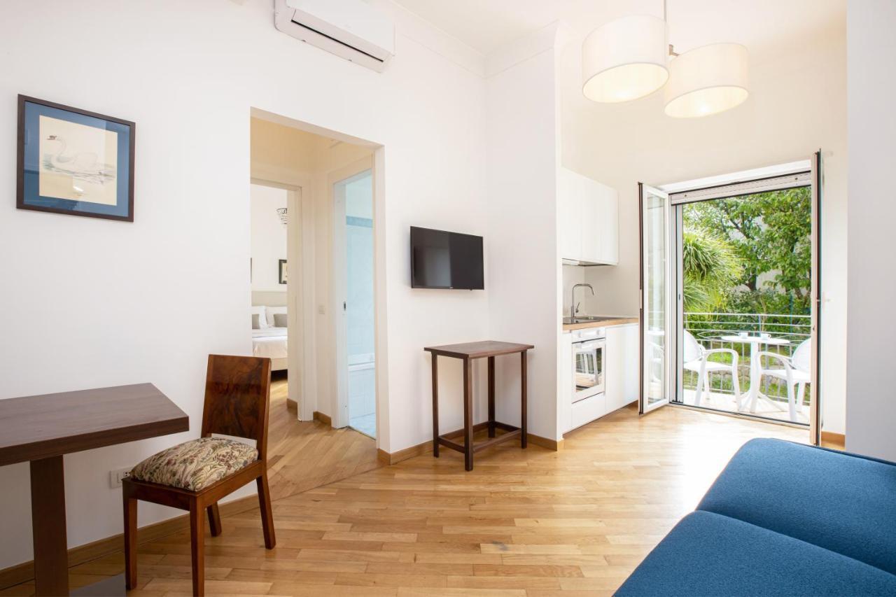 Country Life Relais Apartment มัสซาลูเบรนเซ ภายนอก รูปภาพ